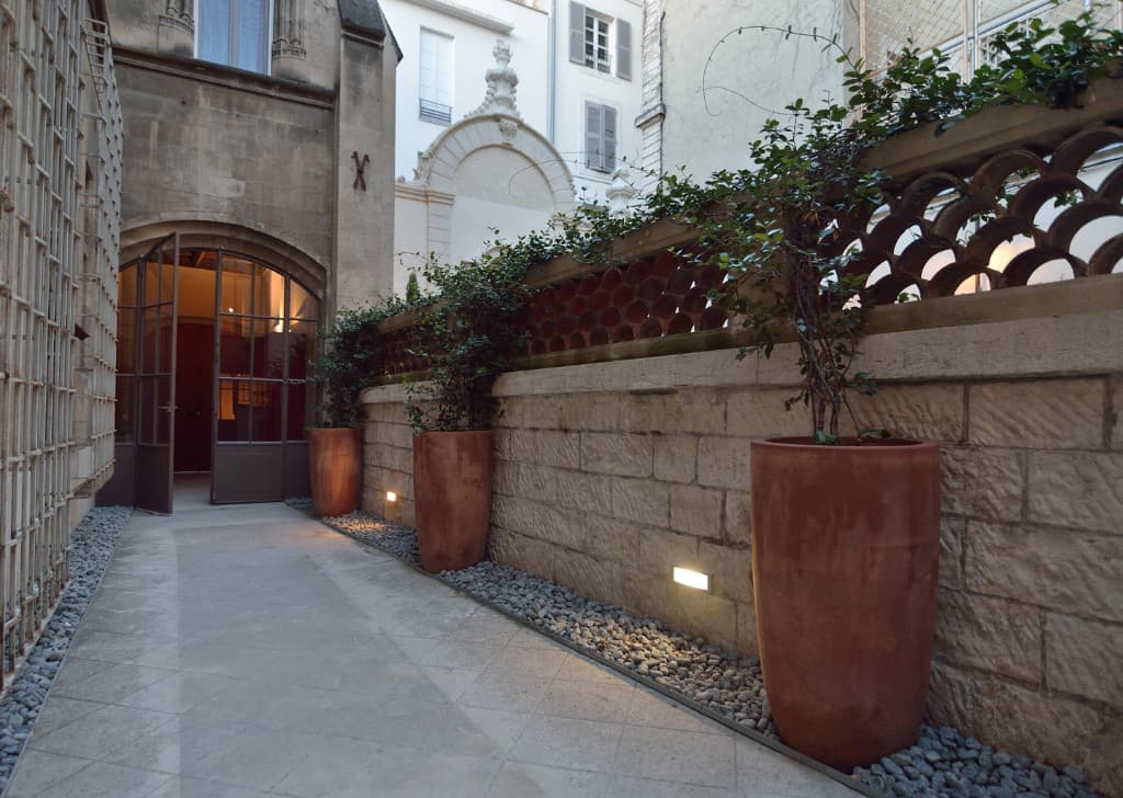 Cour intérieure restaurée par PI Management