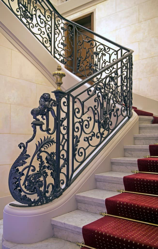 Escalier monumental en fer forgé