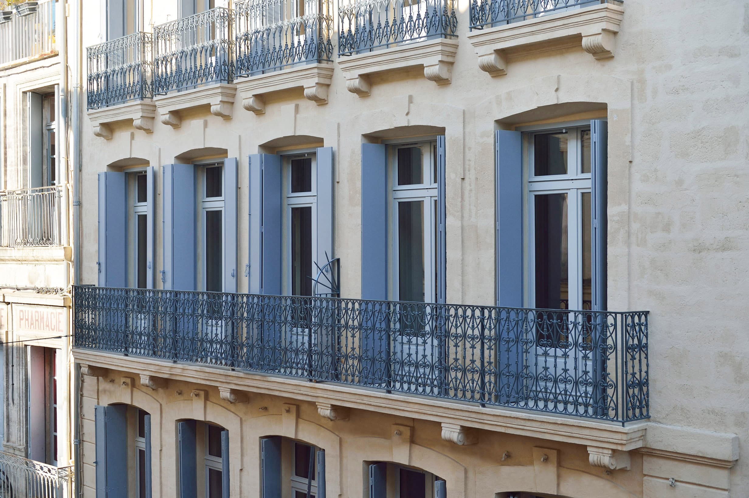 Façade Montpellier — rue Saint-Guilhem